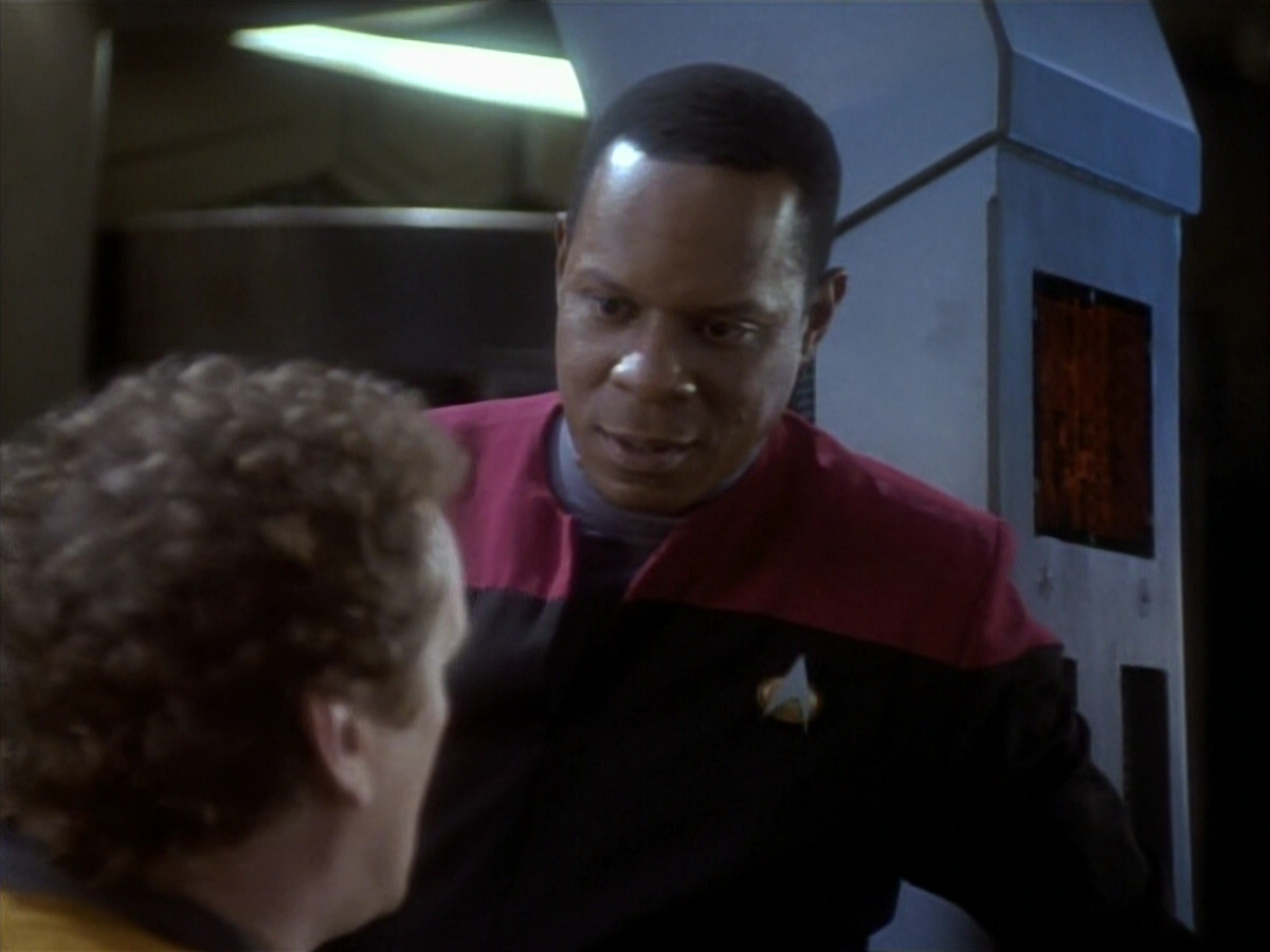 extant_StarTrekDS9_1x17-TheForsaken_02231.jpg