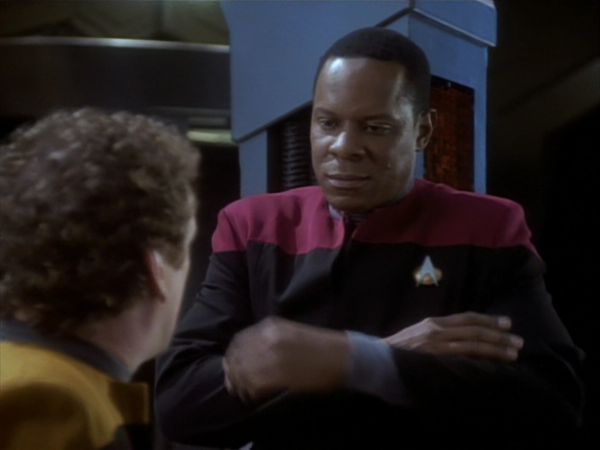 extant_StarTrekDS9_1x17-TheForsaken_02233.jpg