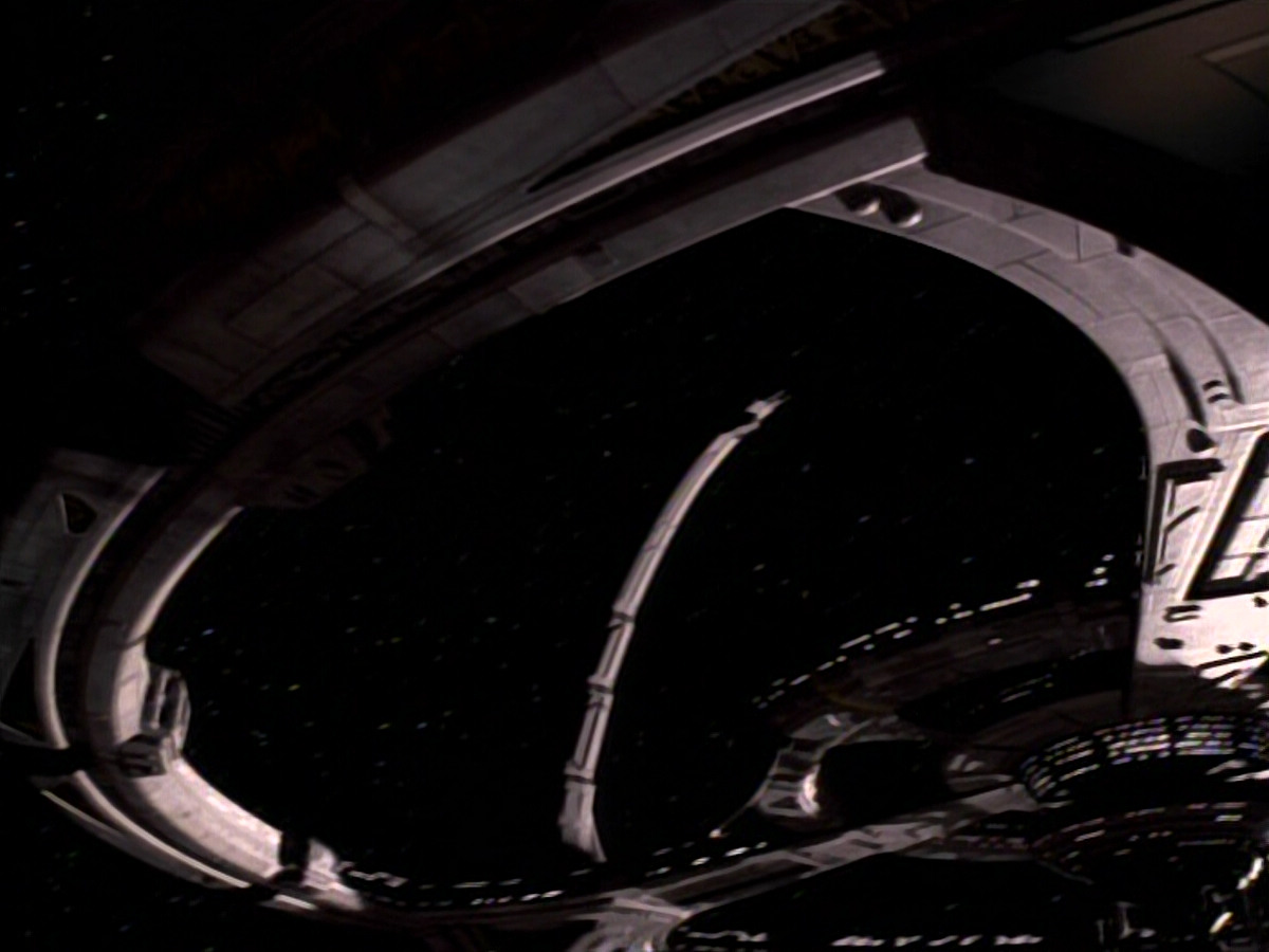 extant_StarTrekDS9_1x17-TheForsaken_02340.jpg