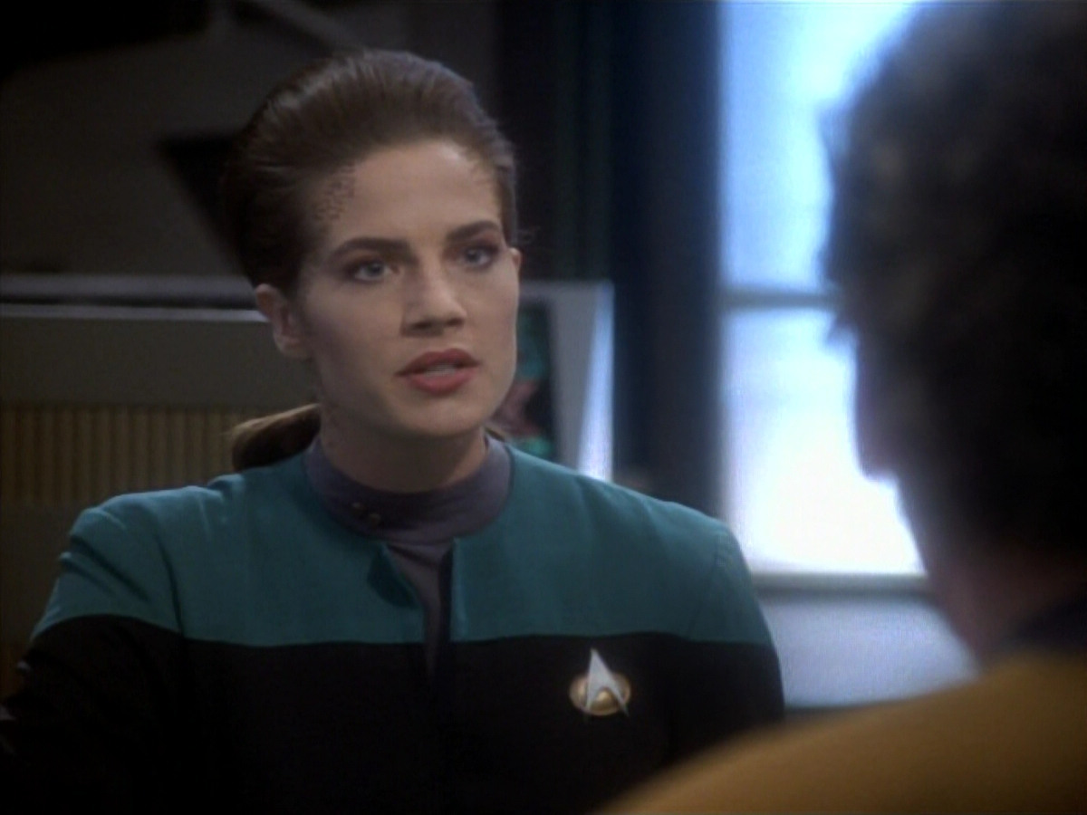 extant_StarTrekDS9_1x17-TheForsaken_02384.jpg