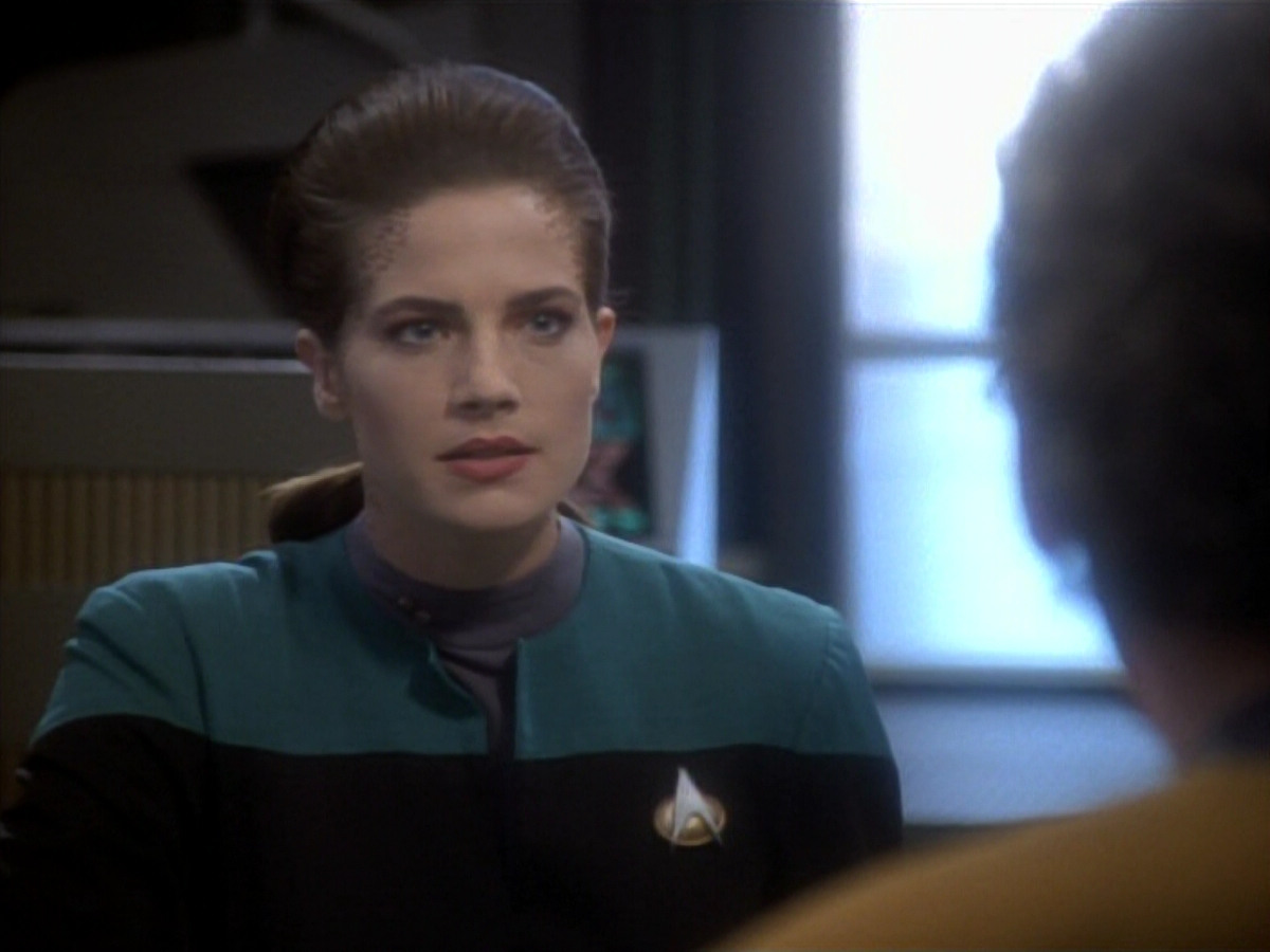 extant_StarTrekDS9_1x17-TheForsaken_02418.jpg