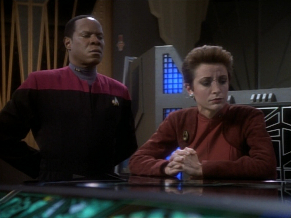 extant_StarTrekDS9_1x17-TheForsaken_02437.jpg