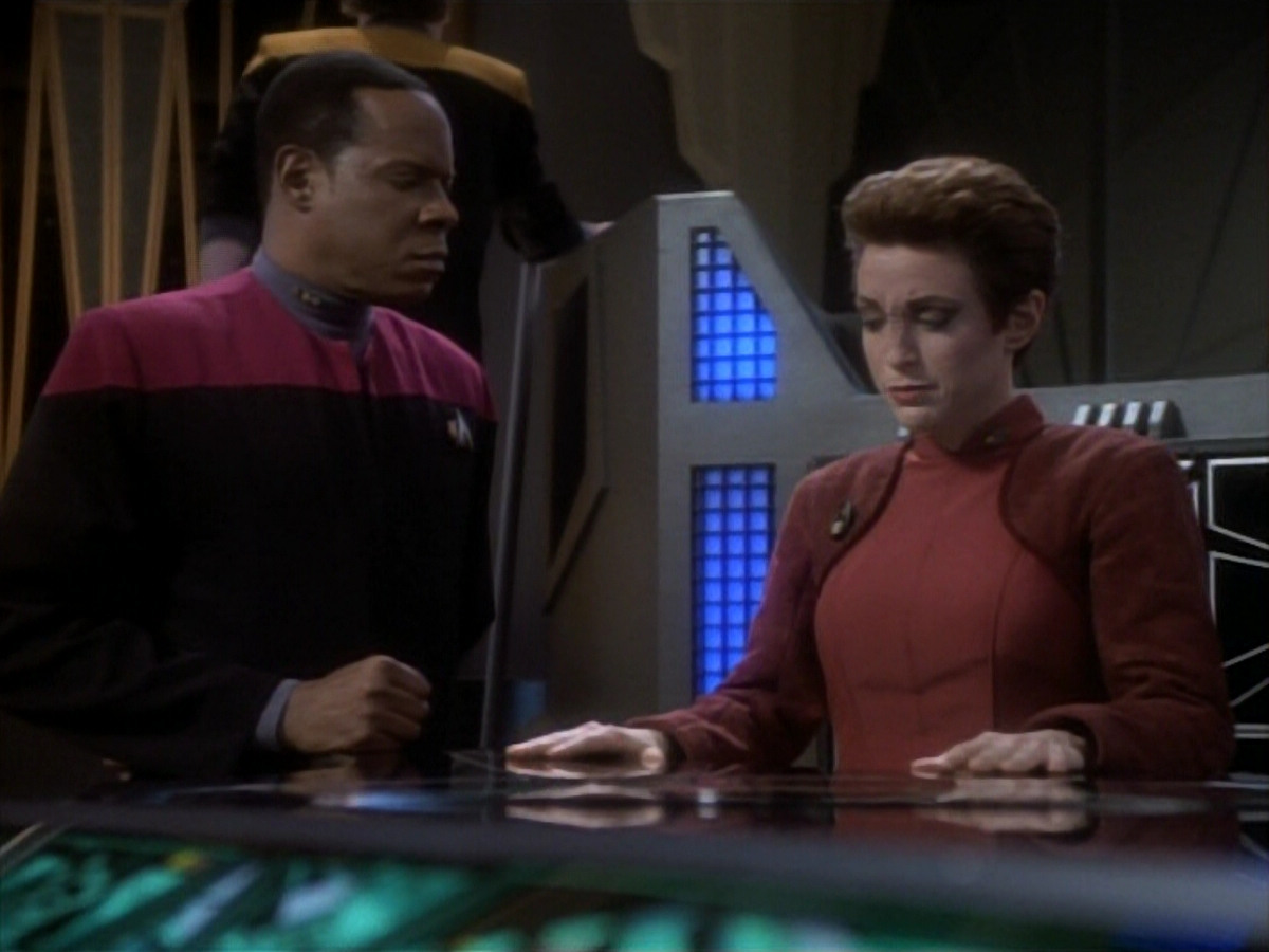 extant_StarTrekDS9_1x17-TheForsaken_02463.jpg