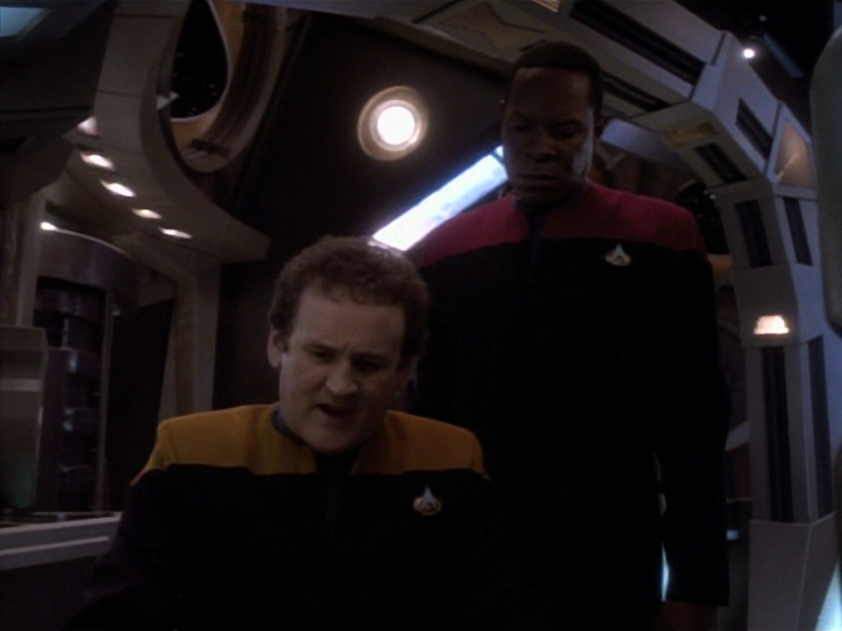 extant_StarTrekDS9_1x17-TheForsaken_02538.jpg