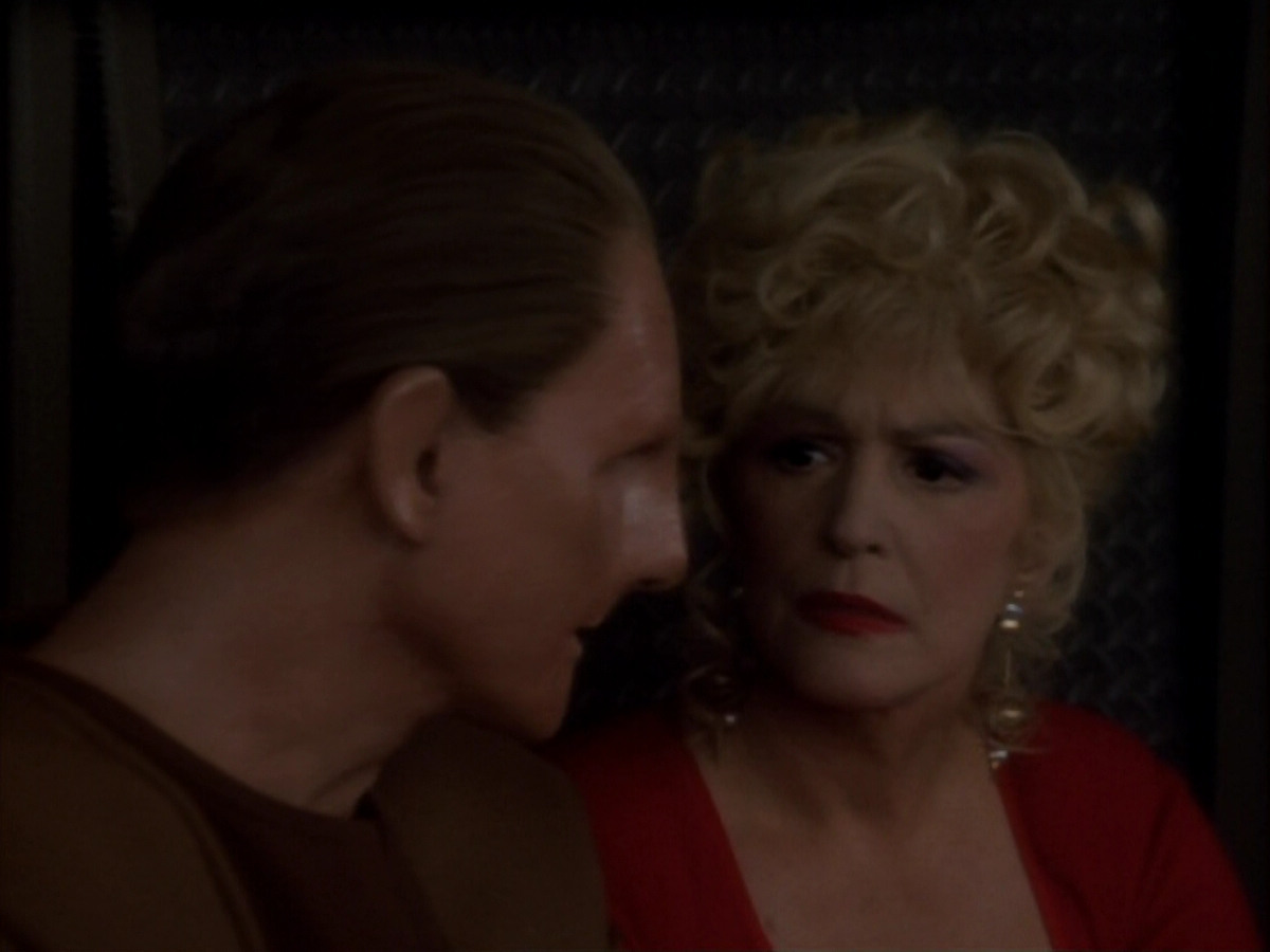 extant_StarTrekDS9_1x17-TheForsaken_02680.jpg