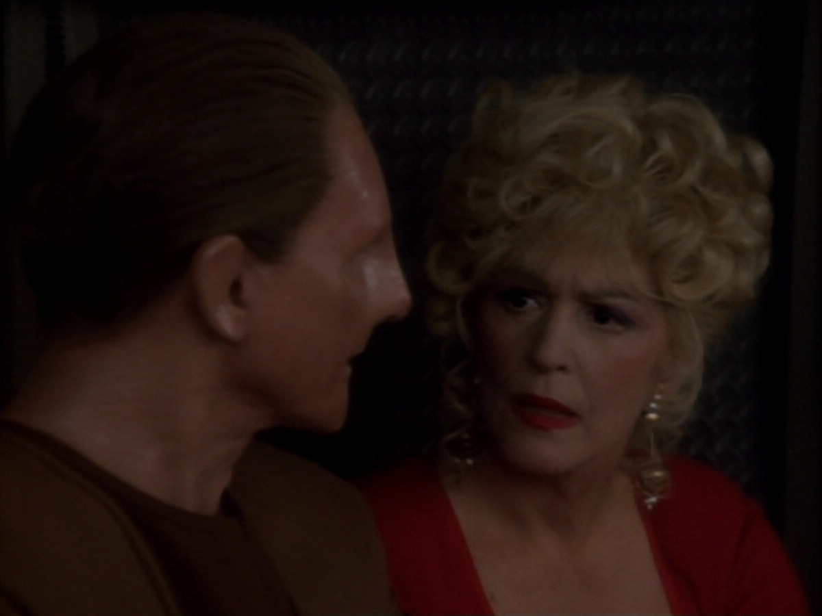 extant_StarTrekDS9_1x17-TheForsaken_02684.jpg