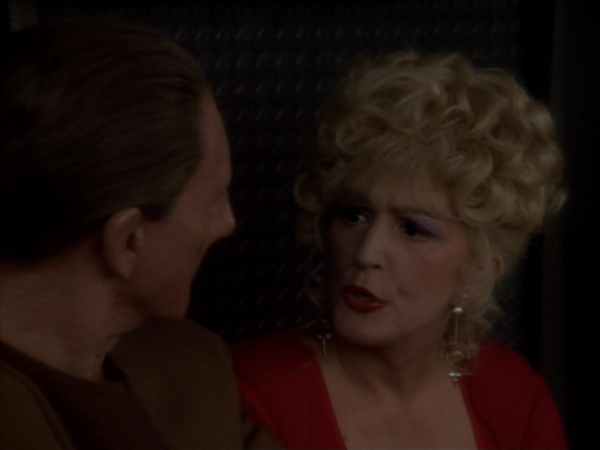 extant_StarTrekDS9_1x17-TheForsaken_02704.jpg