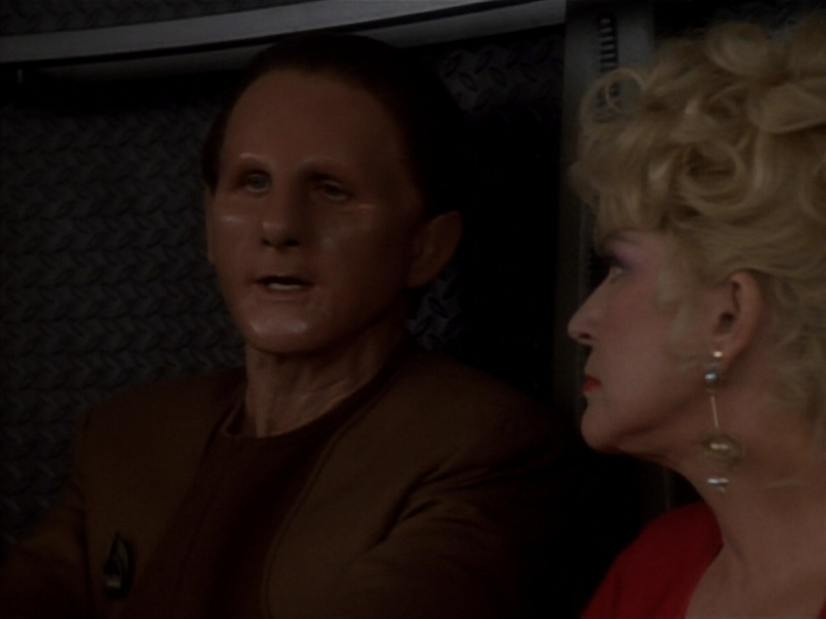 extant_StarTrekDS9_1x17-TheForsaken_02821.jpg