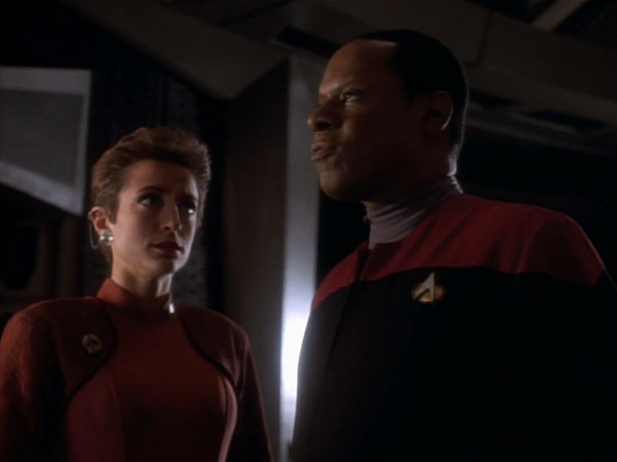 extant_StarTrekDS9_1x17-TheForsaken_02932.jpg
