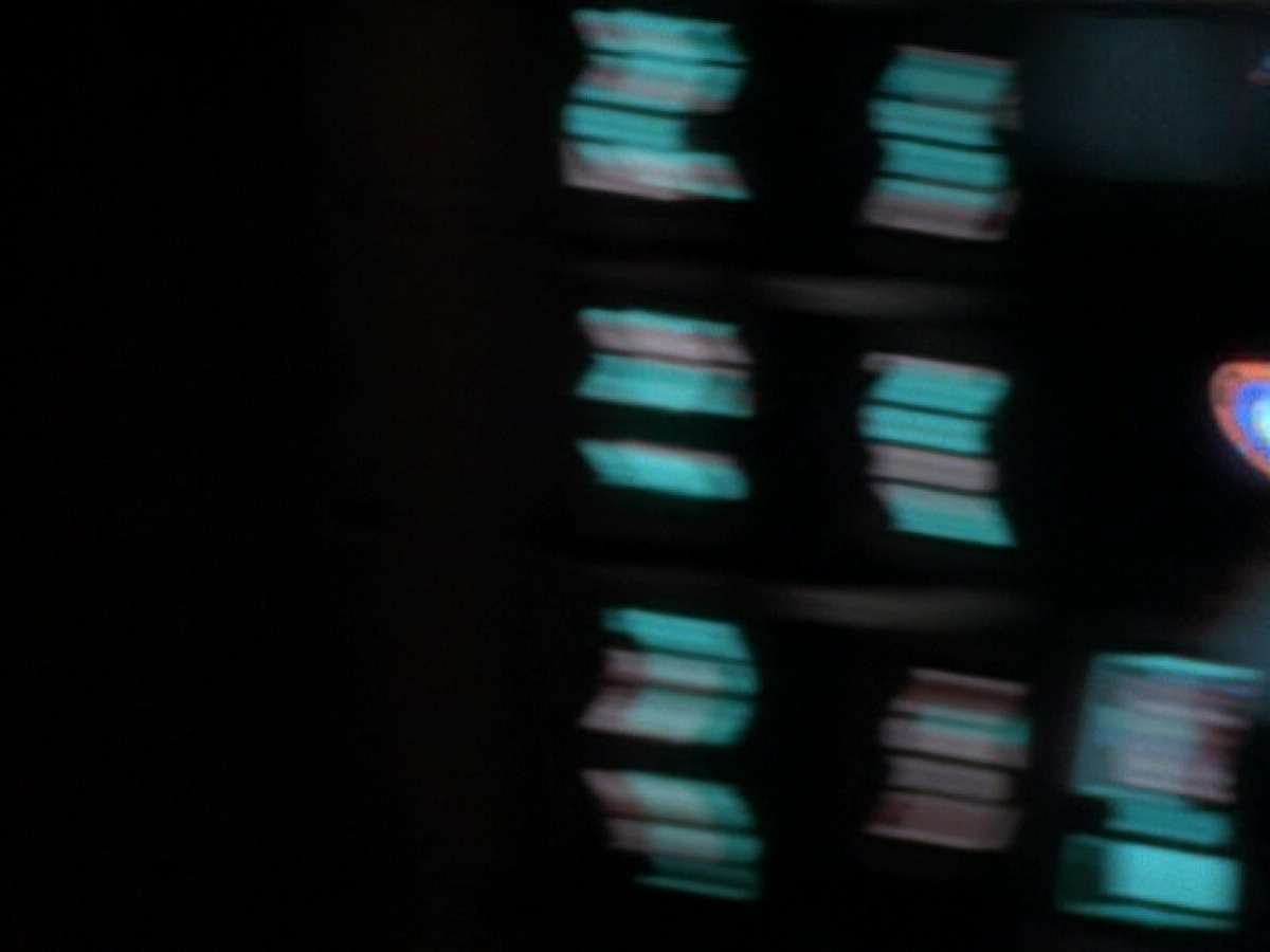 extant_StarTrekDS9_1x17-TheForsaken_03044.jpg