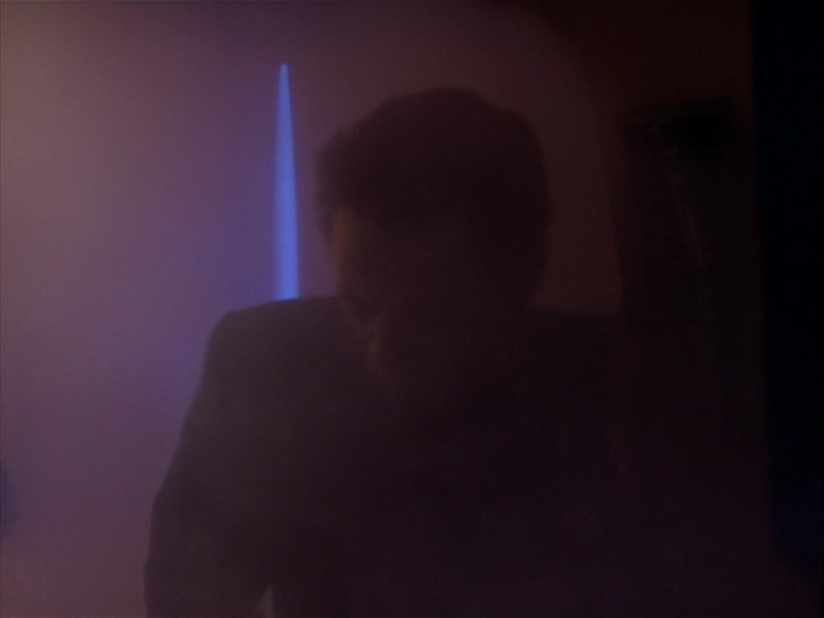 extant_StarTrekDS9_1x17-TheForsaken_03091.jpg