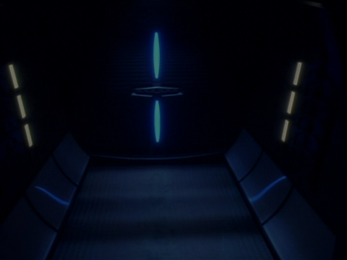 extant_StarTrekDS9_1x17-TheForsaken_03098.jpg