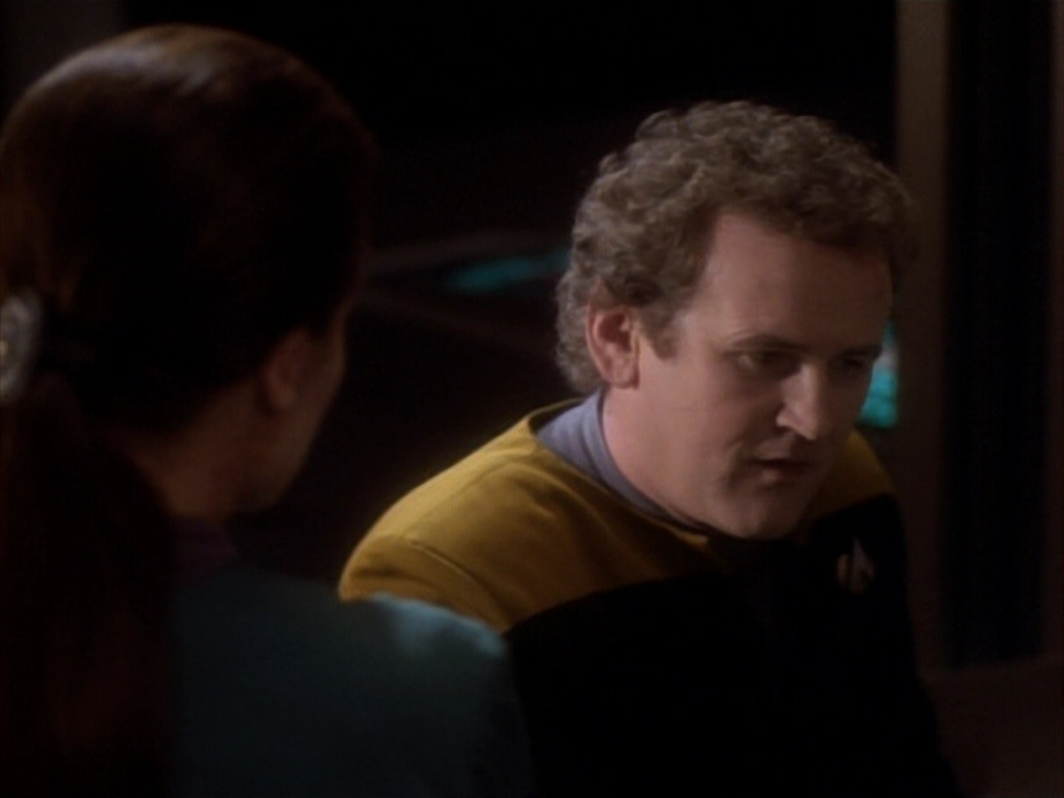 extant_StarTrekDS9_1x17-TheForsaken_03207.jpg