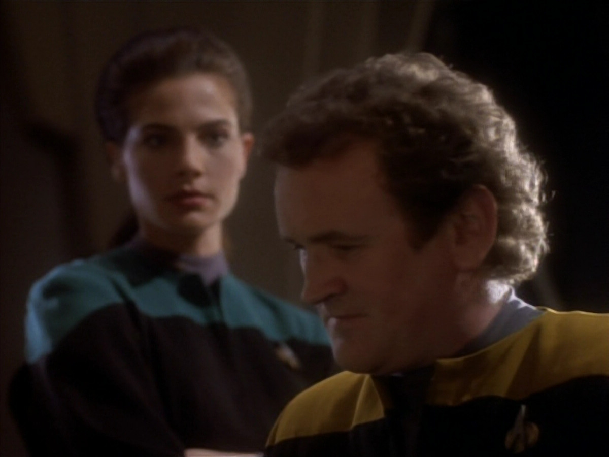 extant_StarTrekDS9_1x17-TheForsaken_03218.jpg
