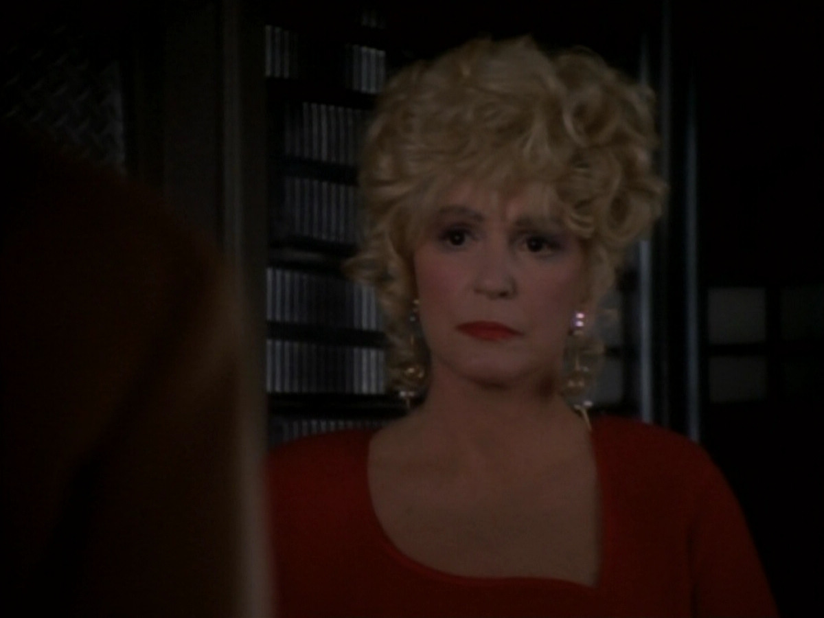 extant_StarTrekDS9_1x17-TheForsaken_03225.jpg
