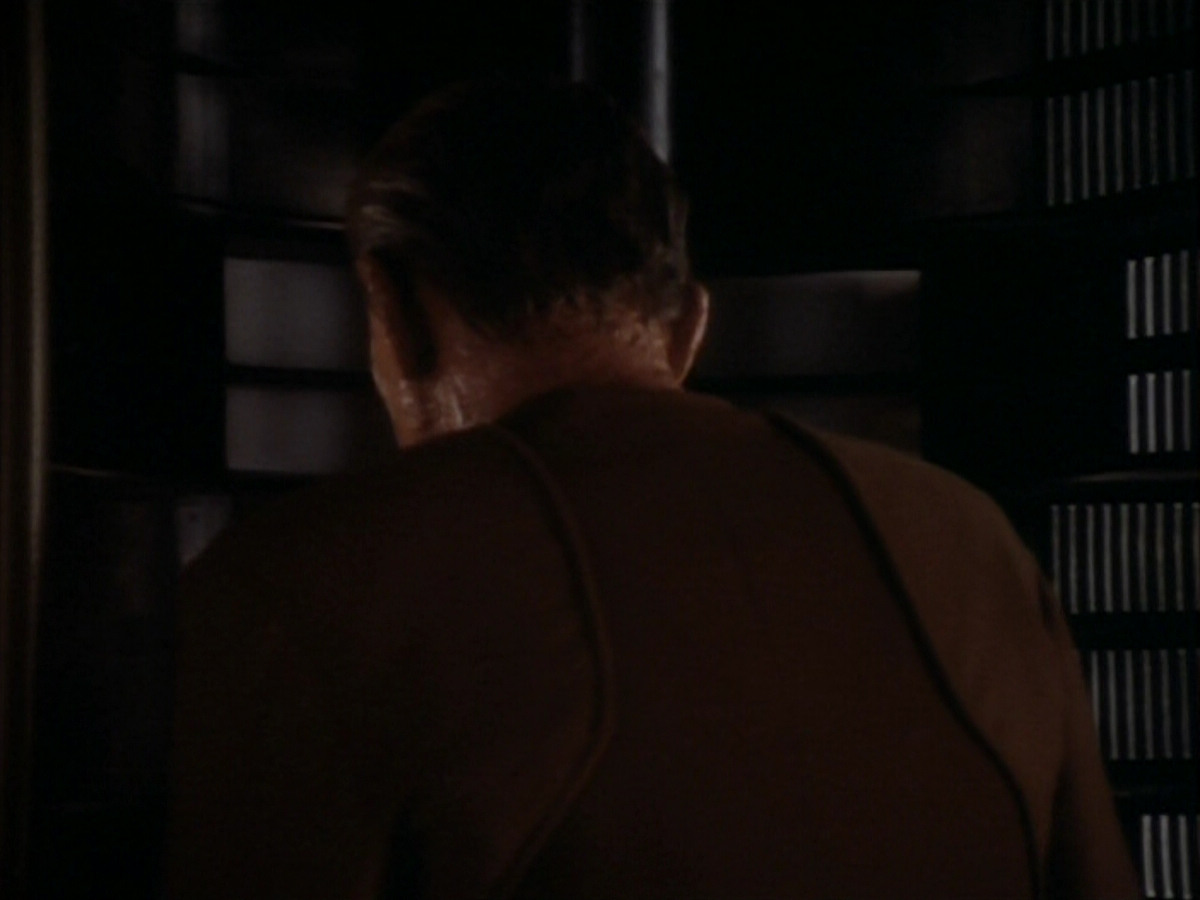 extant_StarTrekDS9_1x17-TheForsaken_03232.jpg
