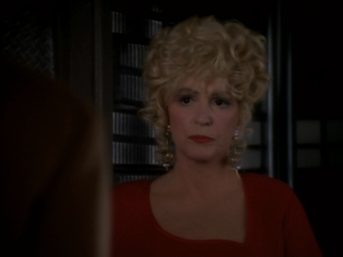 extant_StarTrekDS9_1x17-TheForsaken_03250.jpg