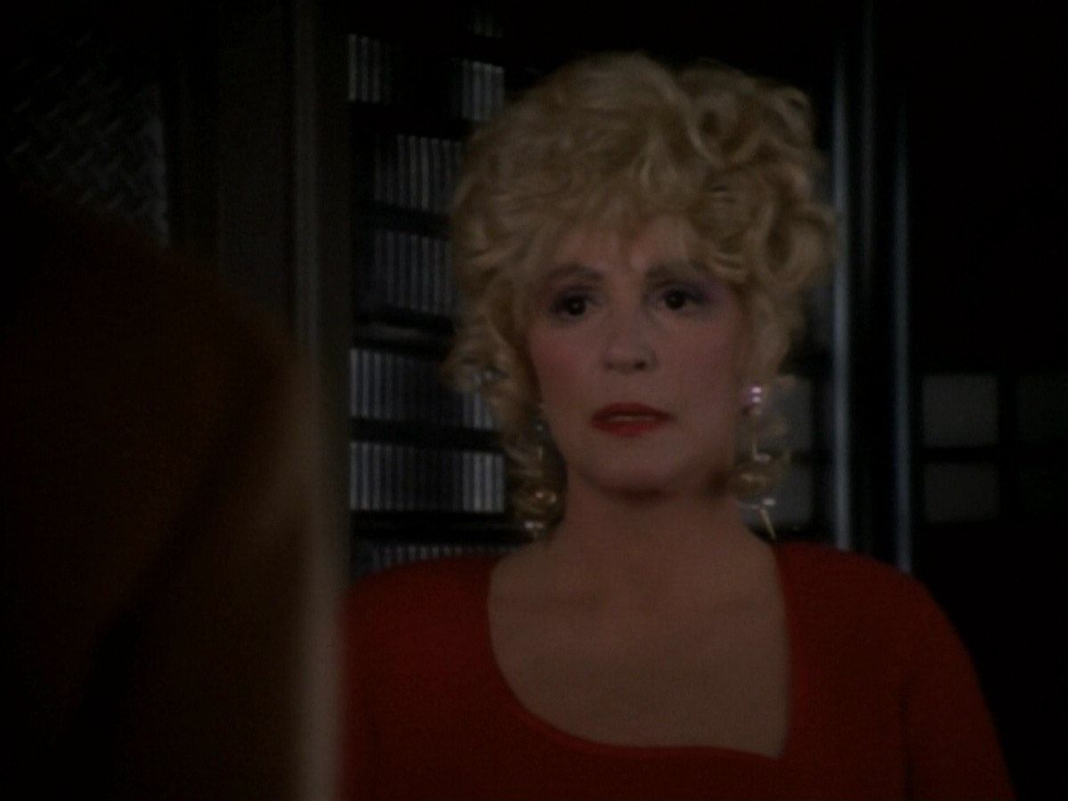 extant_StarTrekDS9_1x17-TheForsaken_03254.jpg