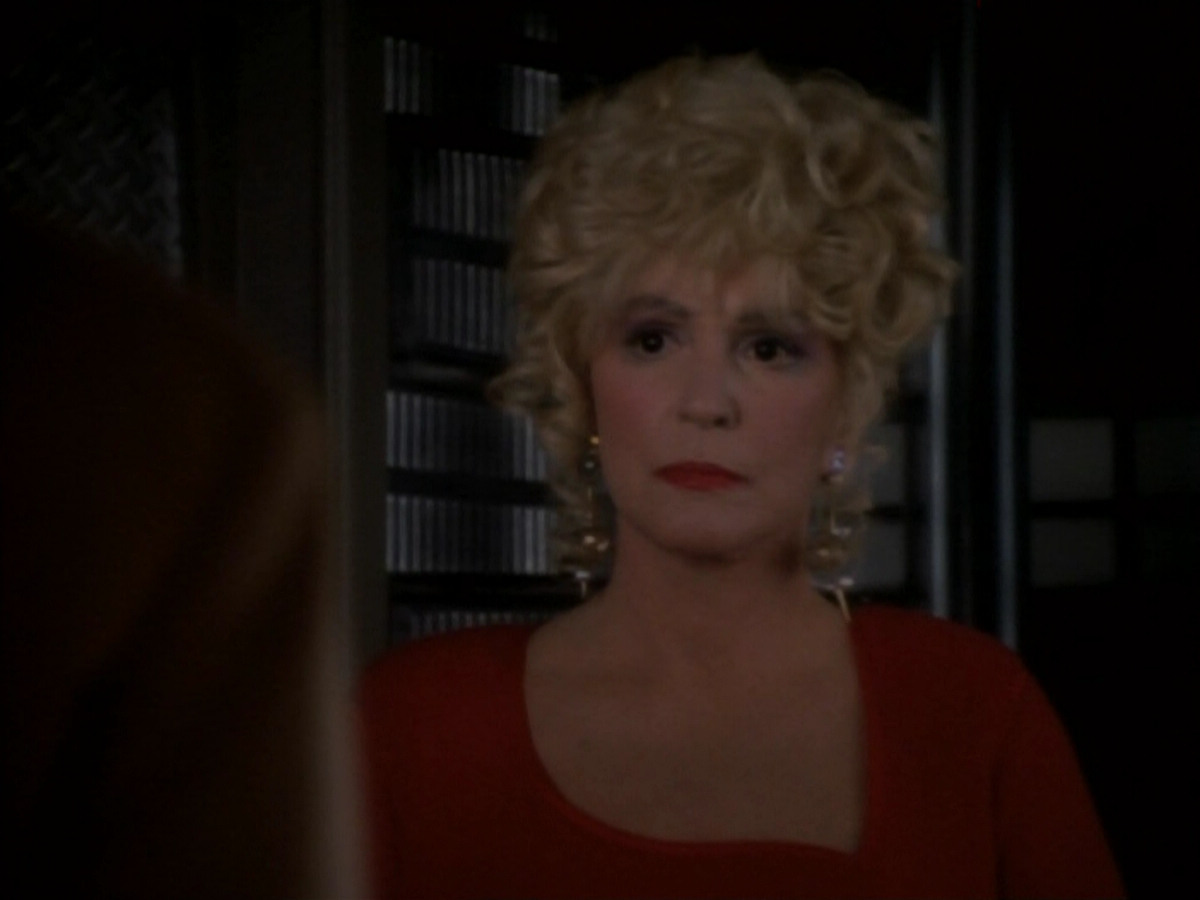extant_StarTrekDS9_1x17-TheForsaken_03267.jpg