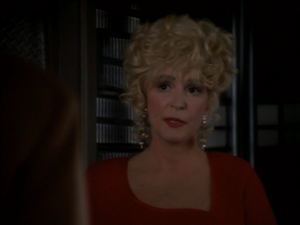 extant_StarTrekDS9_1x17-TheForsaken_03271.jpg