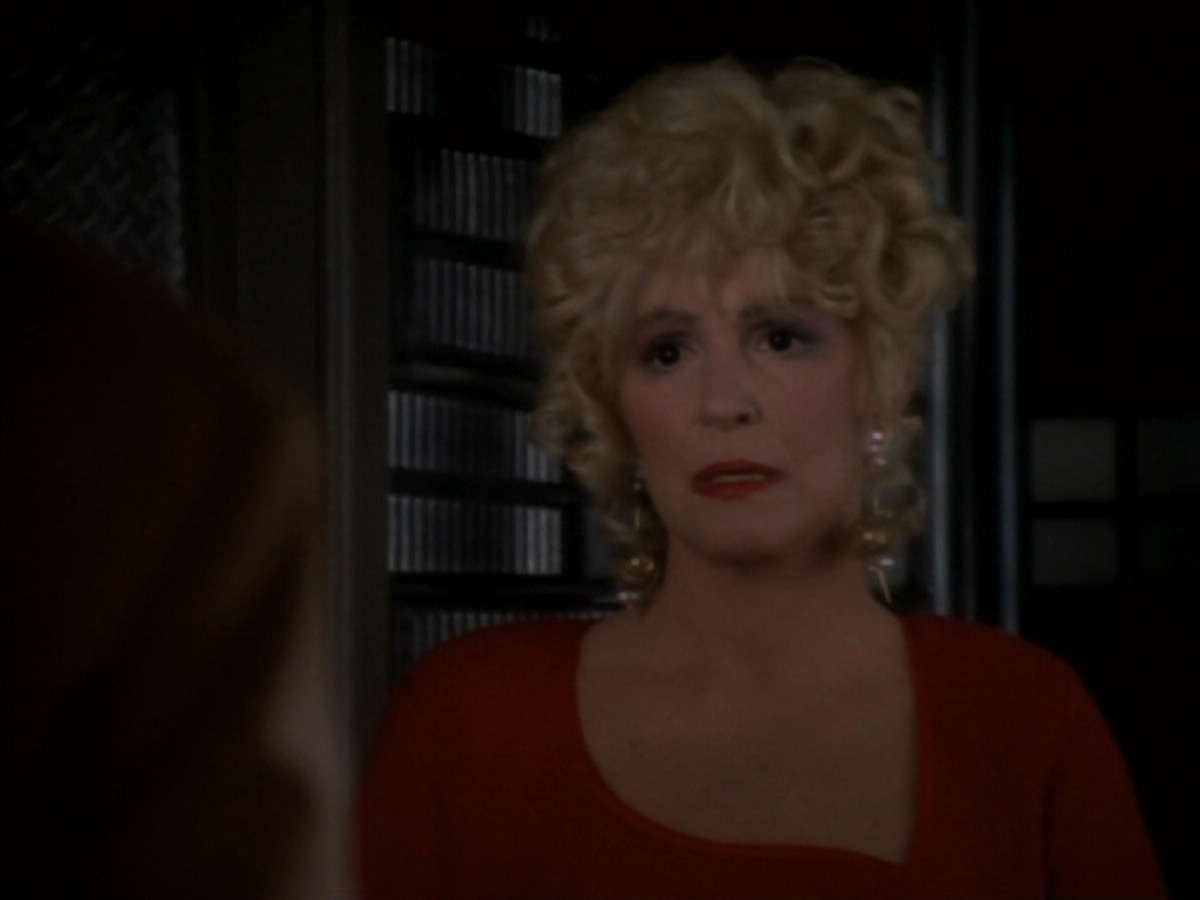extant_StarTrekDS9_1x17-TheForsaken_03286.jpg