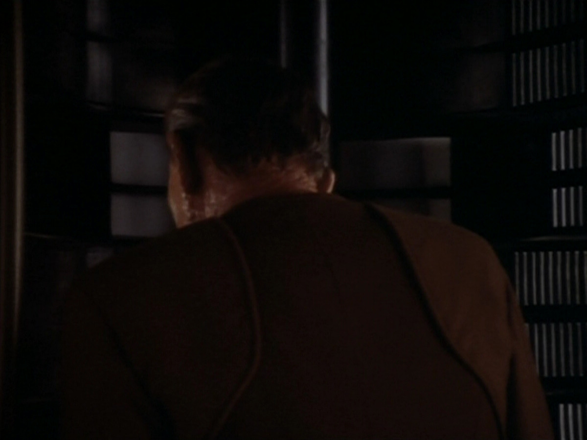 extant_StarTrekDS9_1x17-TheForsaken_03301.jpg