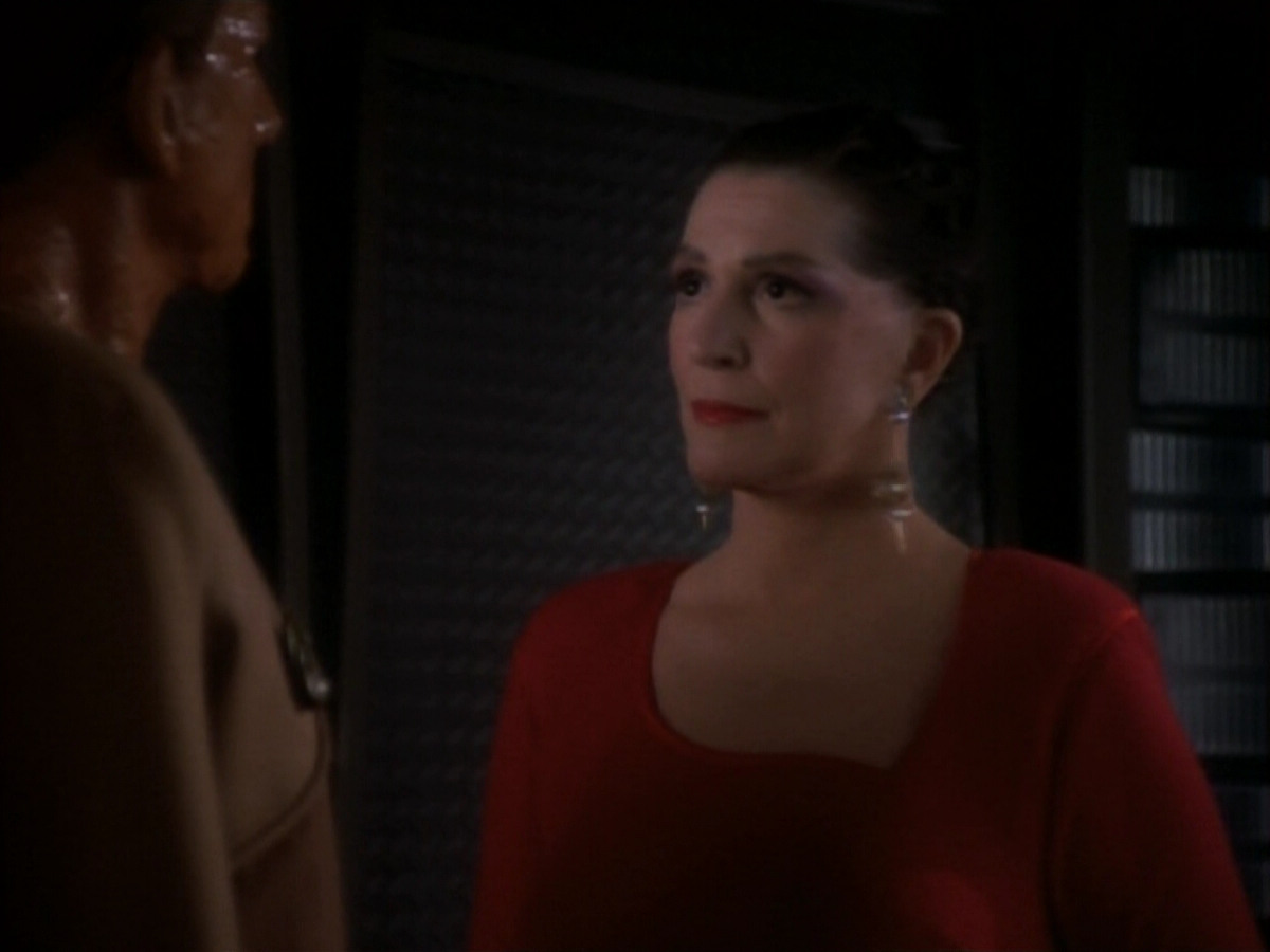 extant_StarTrekDS9_1x17-TheForsaken_03352.jpg