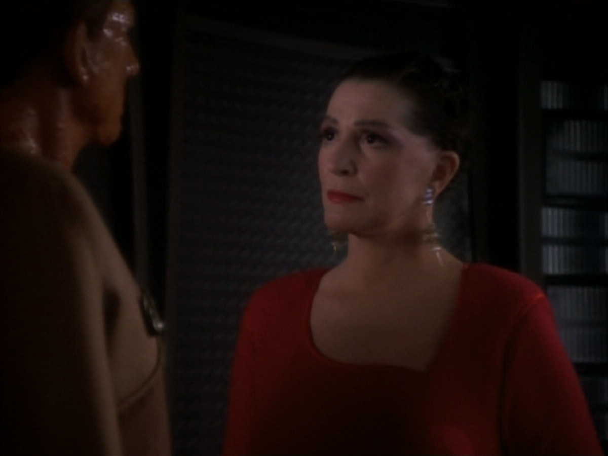 extant_StarTrekDS9_1x17-TheForsaken_03355.jpg