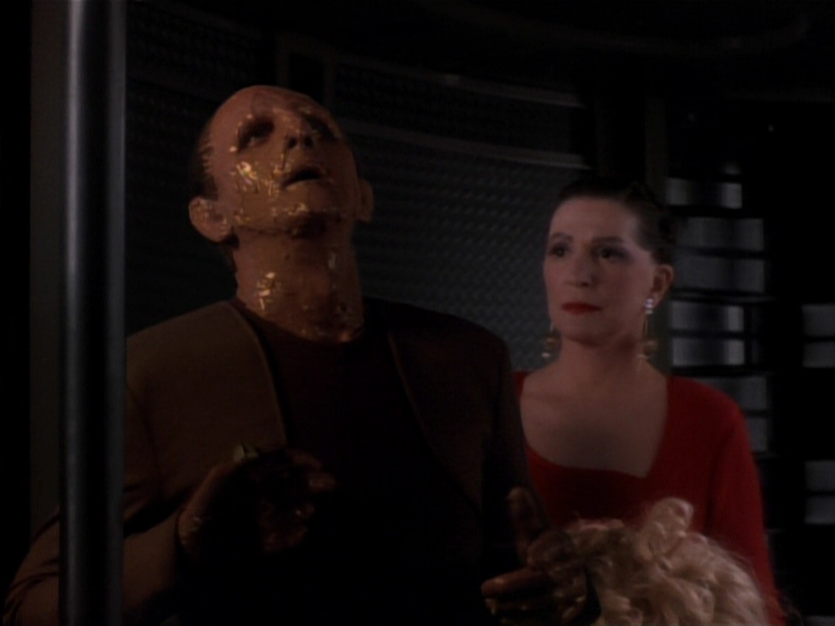extant_StarTrekDS9_1x17-TheForsaken_03408.jpg