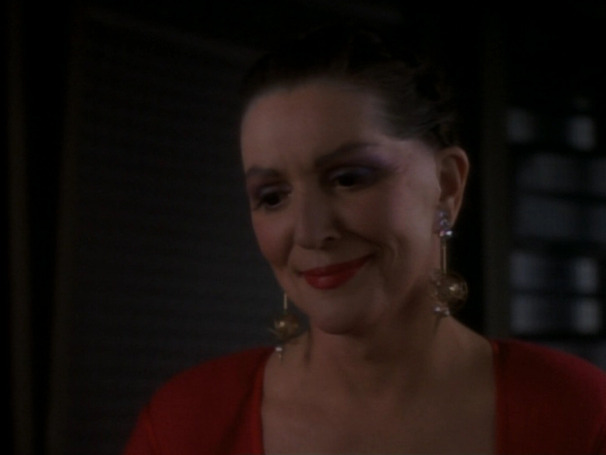 extant_StarTrekDS9_1x17-TheForsaken_03424.jpg