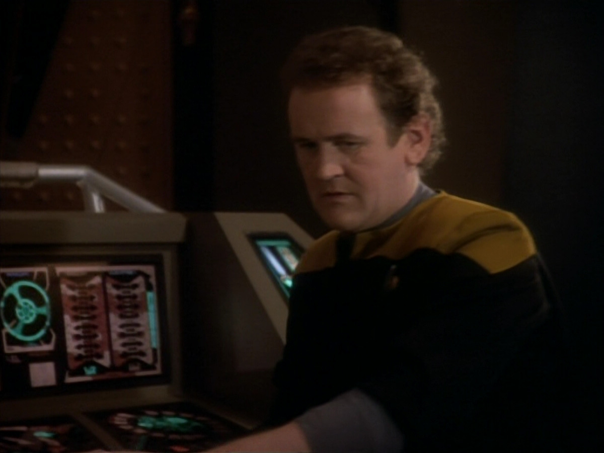 extant_StarTrekDS9_1x17-TheForsaken_03478.jpg