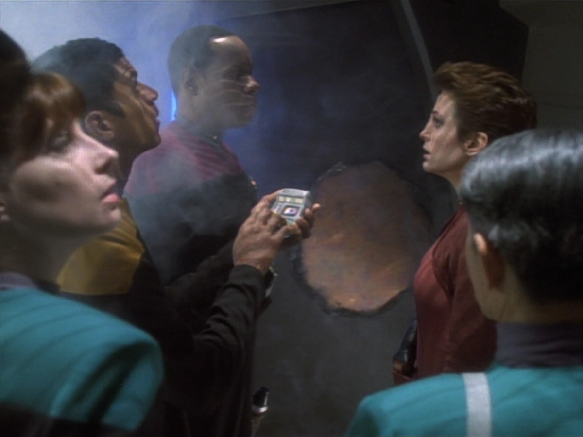 extant_StarTrekDS9_1x17-TheForsaken_03501.jpg