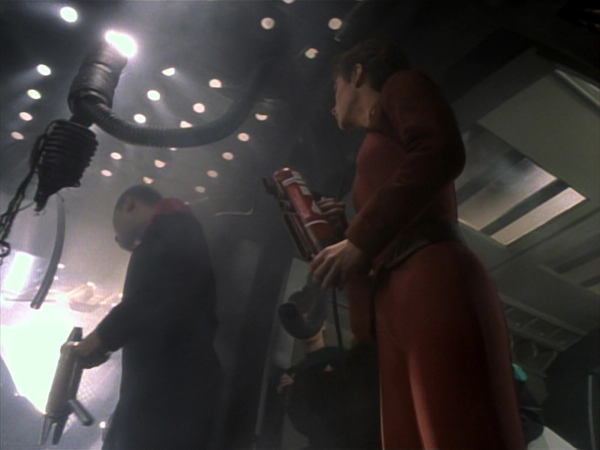 extant_StarTrekDS9_1x17-TheForsaken_03526.jpg