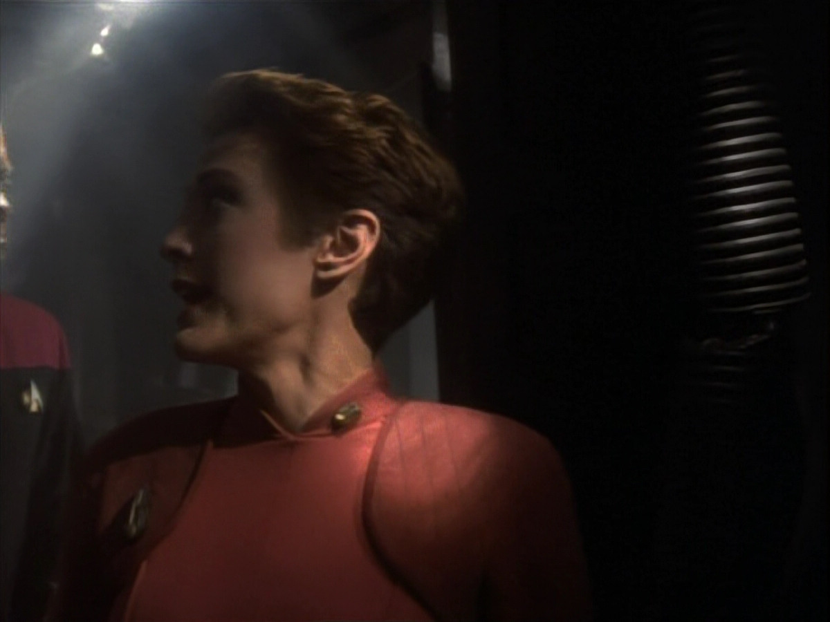 extant_StarTrekDS9_1x17-TheForsaken_03551.jpg