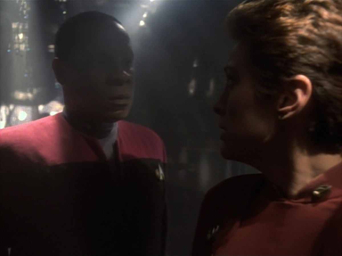 extant_StarTrekDS9_1x17-TheForsaken_03553.jpg