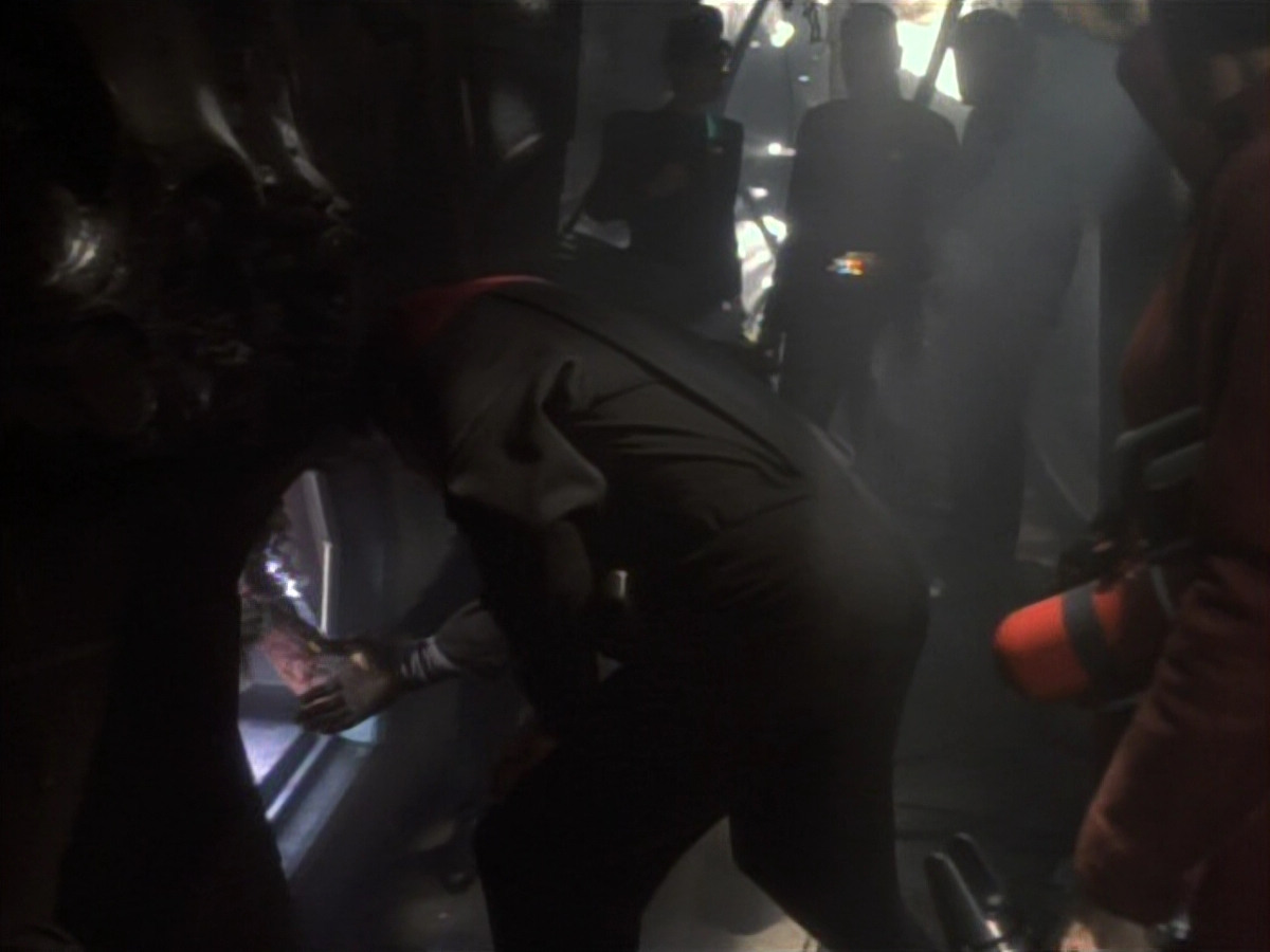 extant_StarTrekDS9_1x17-TheForsaken_03565.jpg