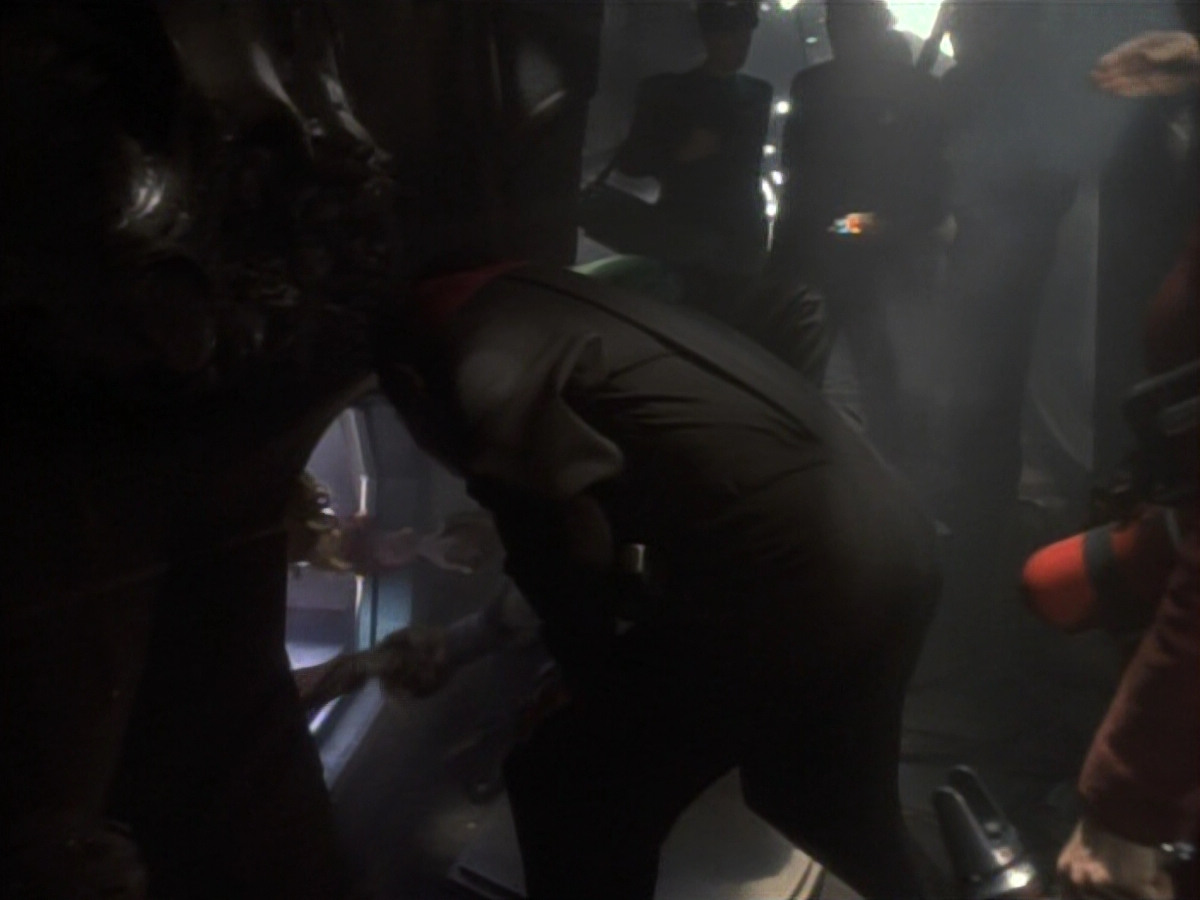 extant_StarTrekDS9_1x17-TheForsaken_03566.jpg