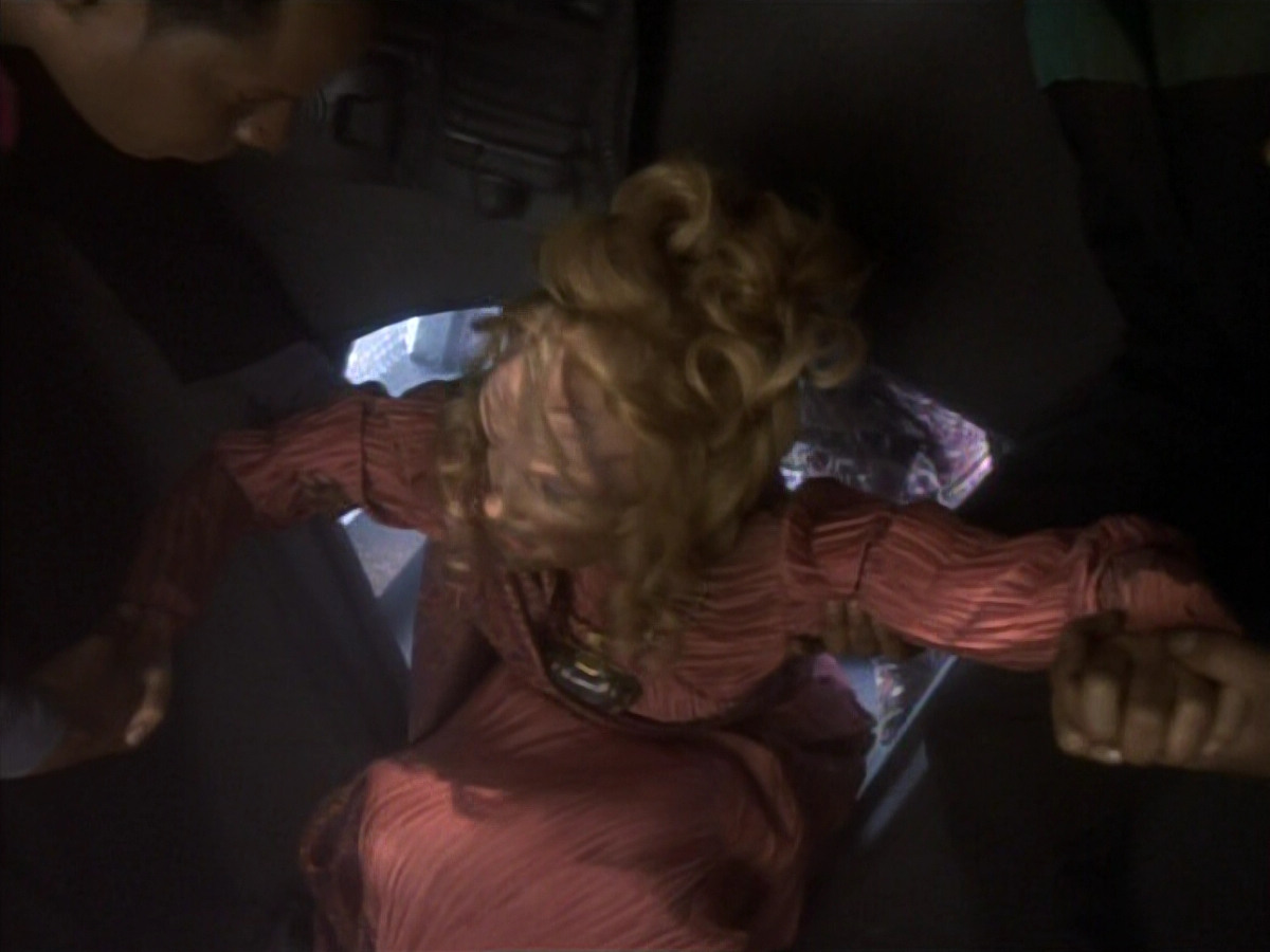extant_StarTrekDS9_1x17-TheForsaken_03570.jpg
