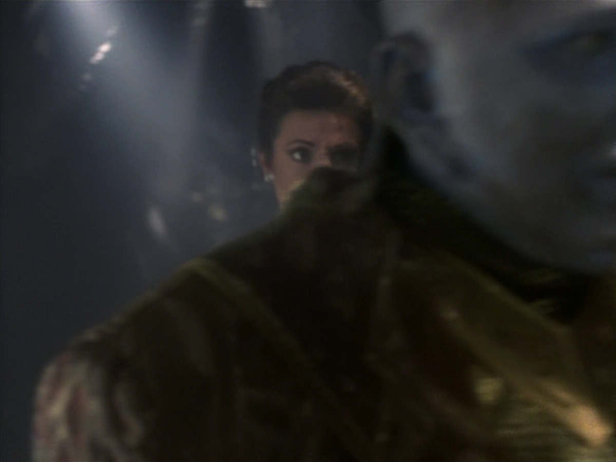extant_StarTrekDS9_1x17-TheForsaken_03603.jpg