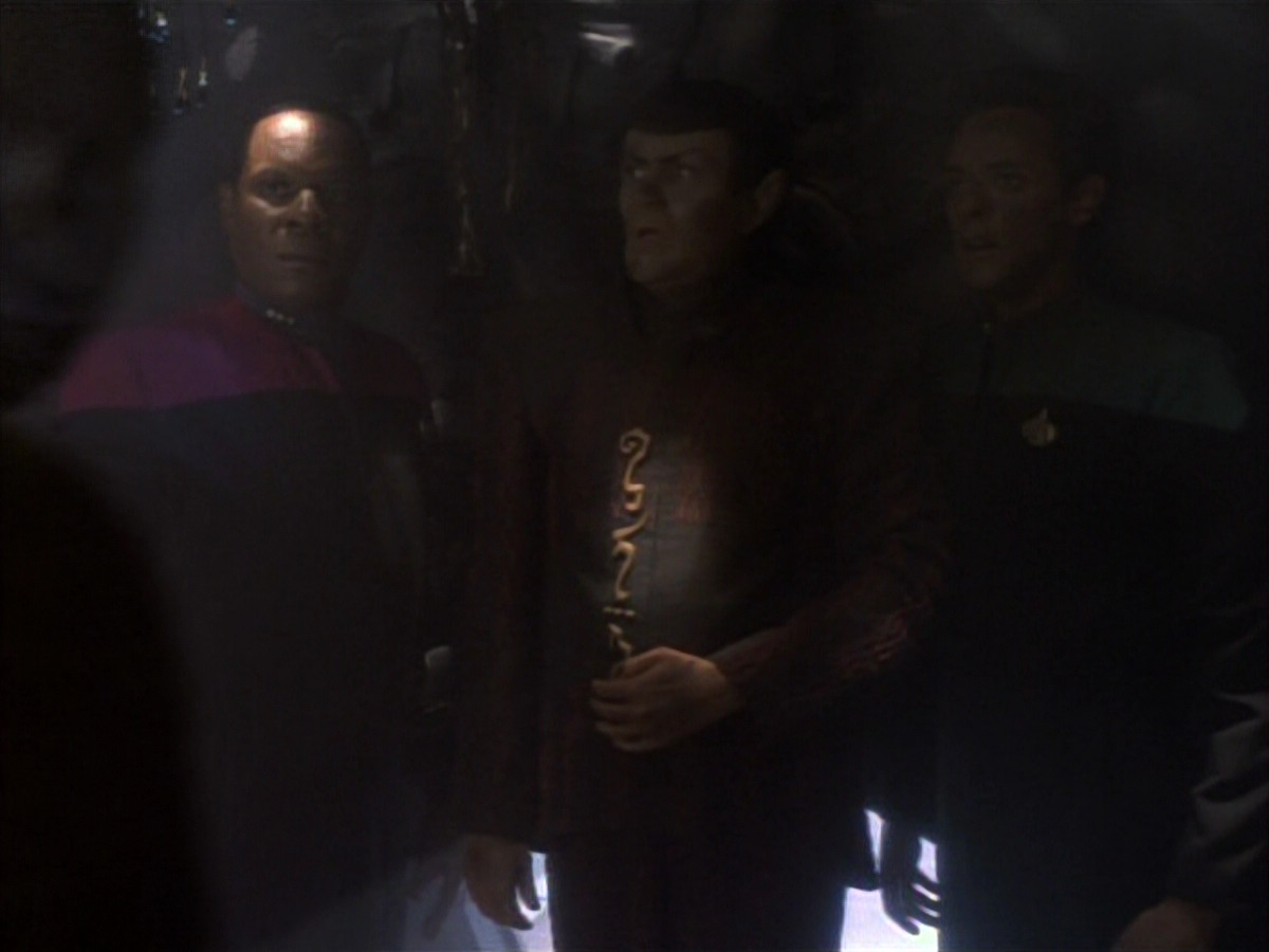 extant_StarTrekDS9_1x17-TheForsaken_03605.jpg