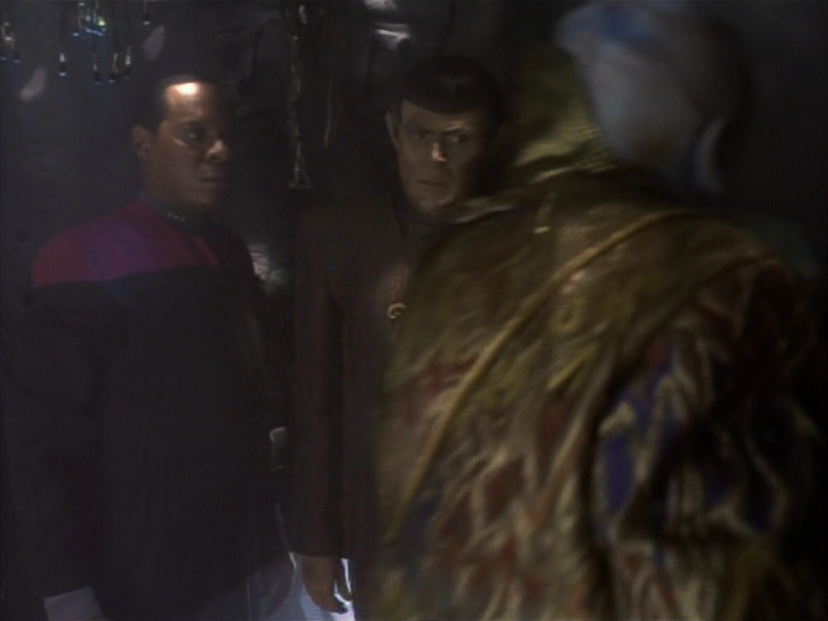 extant_StarTrekDS9_1x17-TheForsaken_03606.jpg