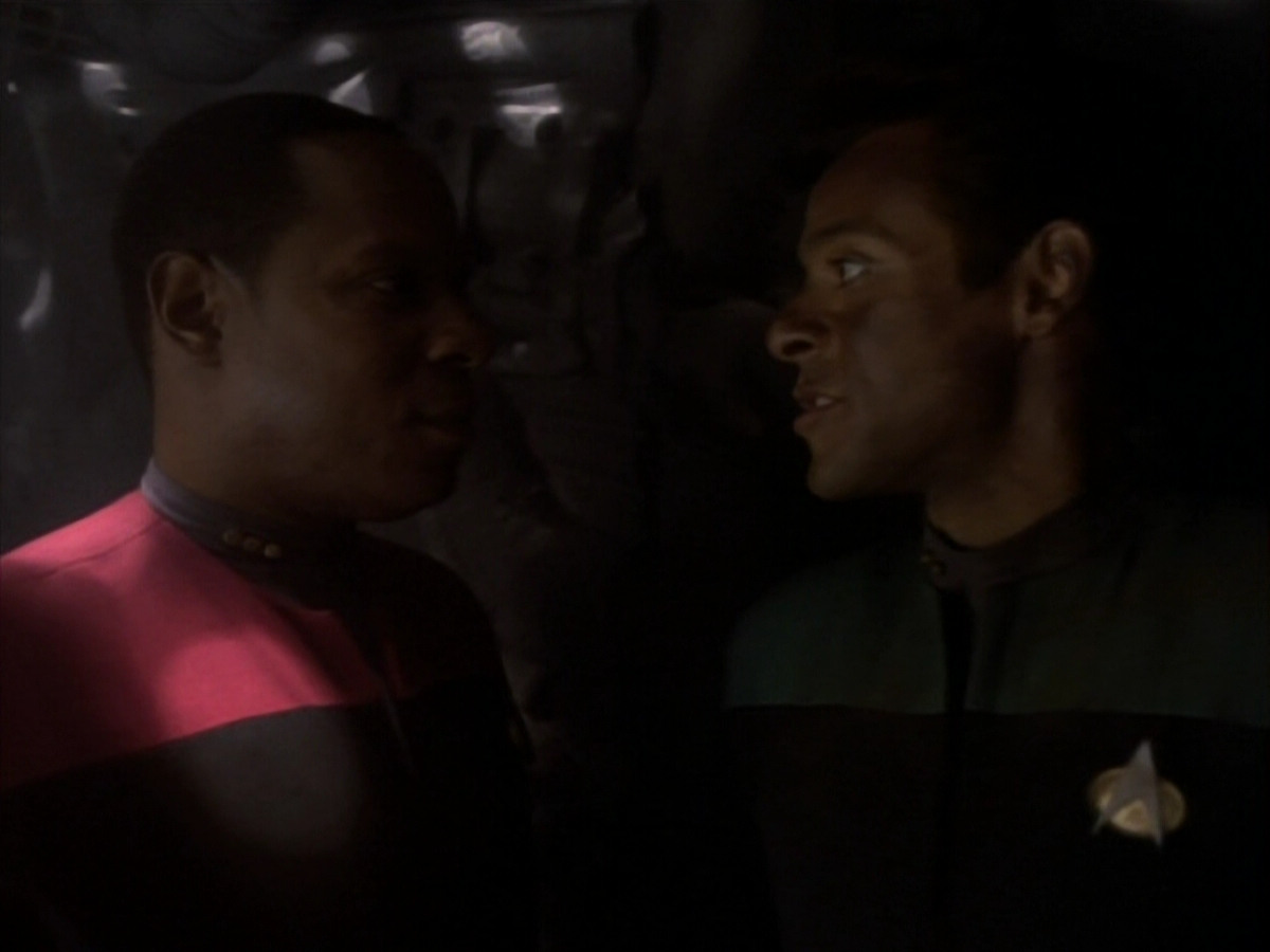 extant_StarTrekDS9_1x17-TheForsaken_03613.jpg