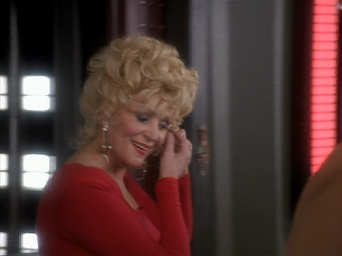extant_StarTrekDS9_1x17-TheForsaken_03625.jpg