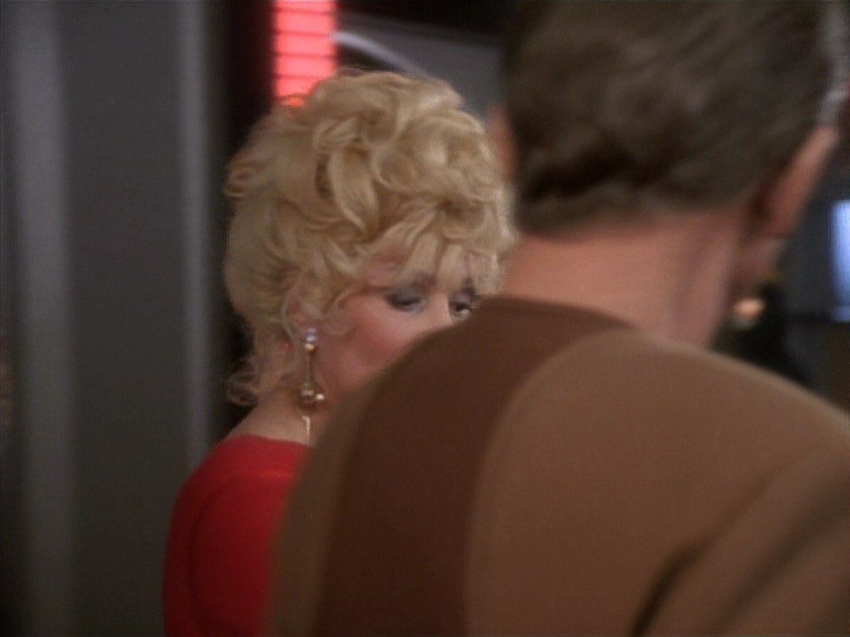 extant_StarTrekDS9_1x17-TheForsaken_03626.jpg