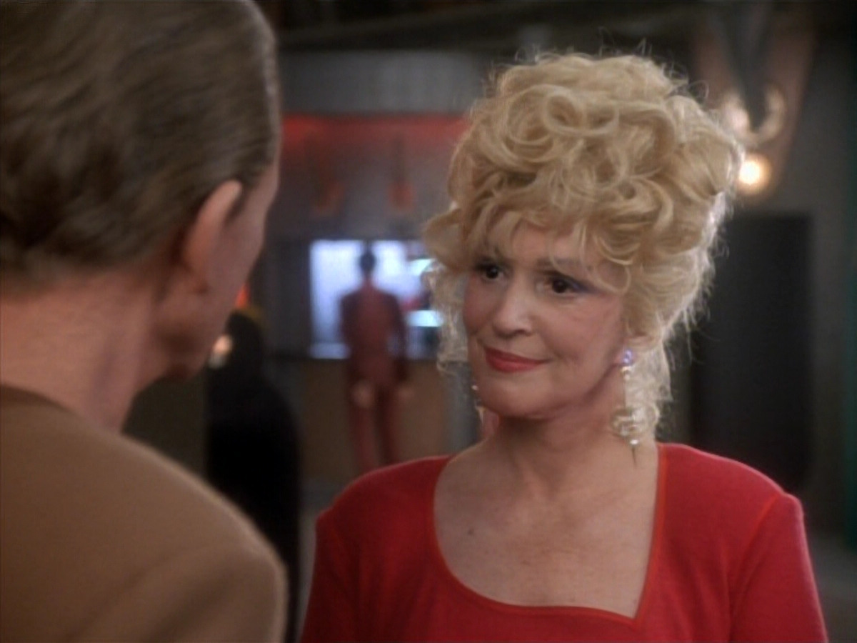 extant_StarTrekDS9_1x17-TheForsaken_03661.jpg
