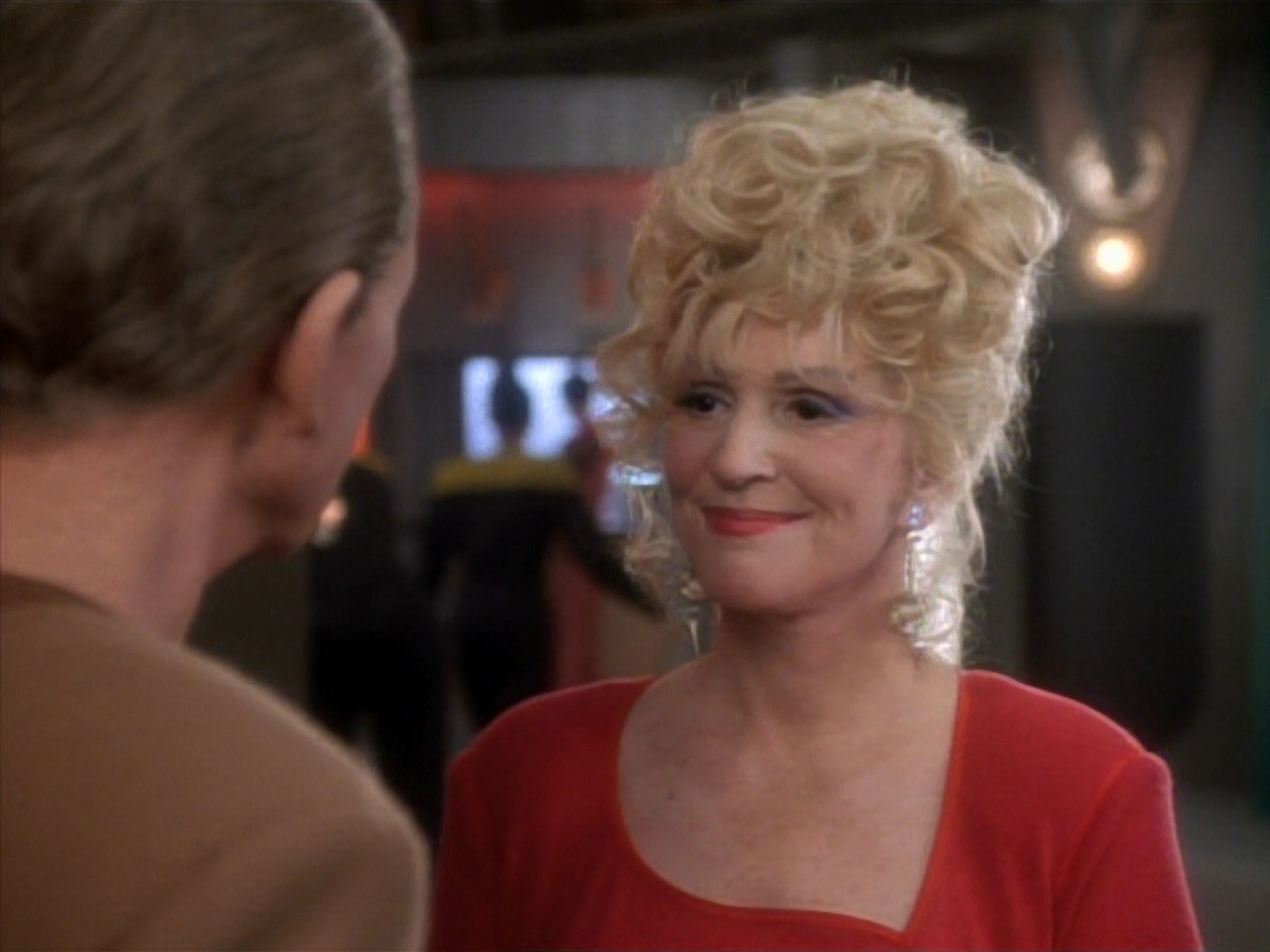 extant_StarTrekDS9_1x17-TheForsaken_03663.jpg