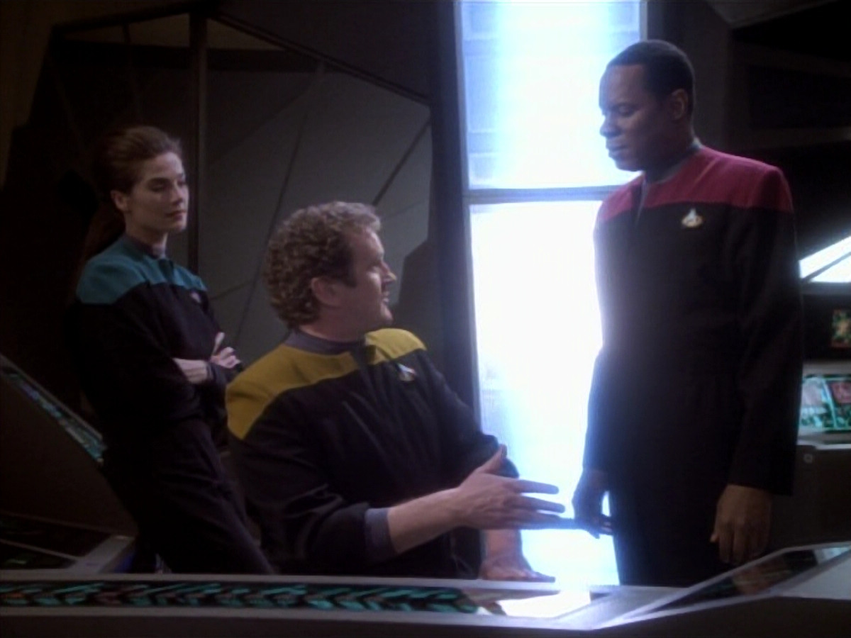 extant_StarTrekDS9_1x17-TheForsaken_03701.jpg