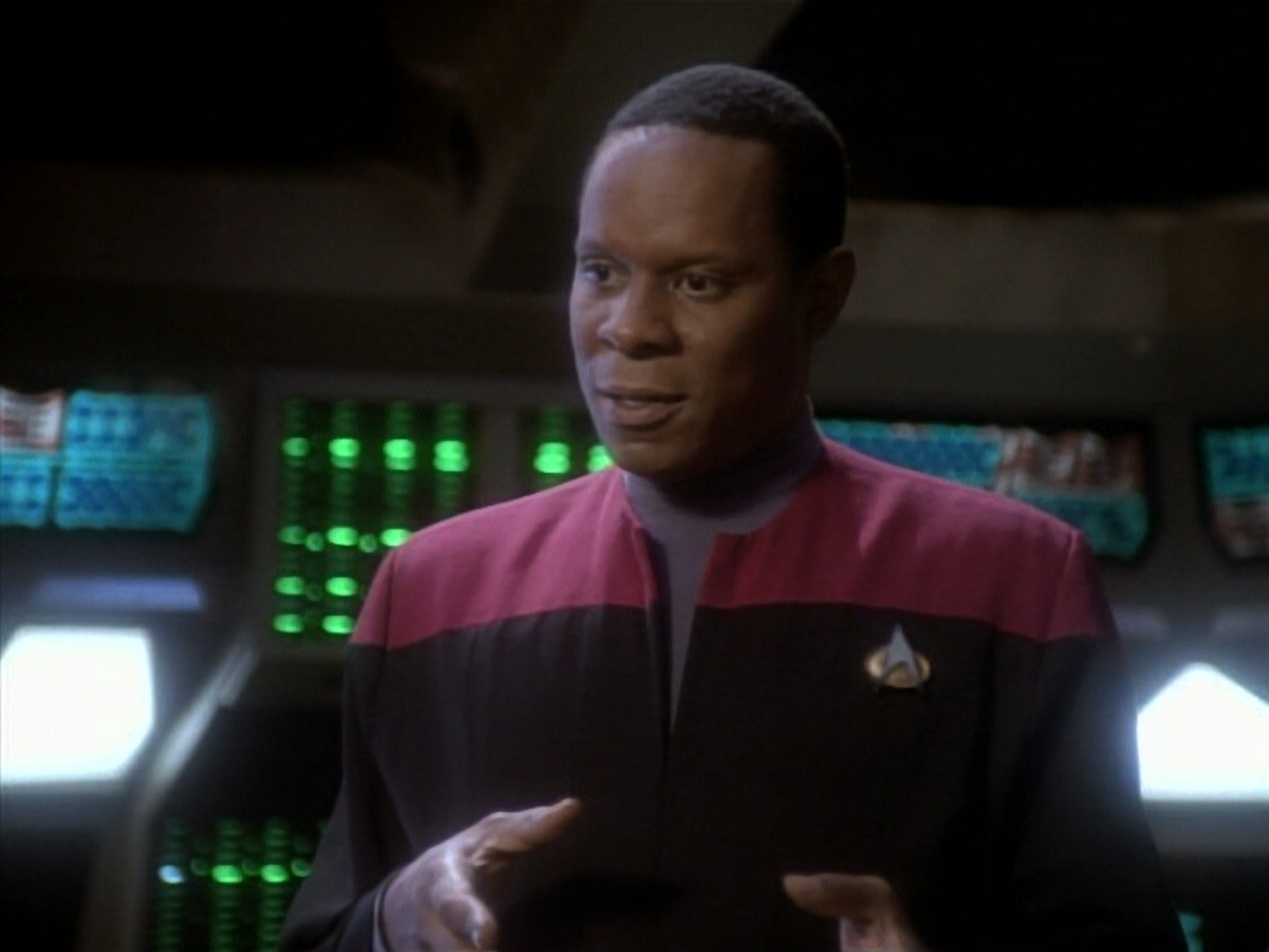 extant_StarTrekDS9_1x17-TheForsaken_03706.jpg