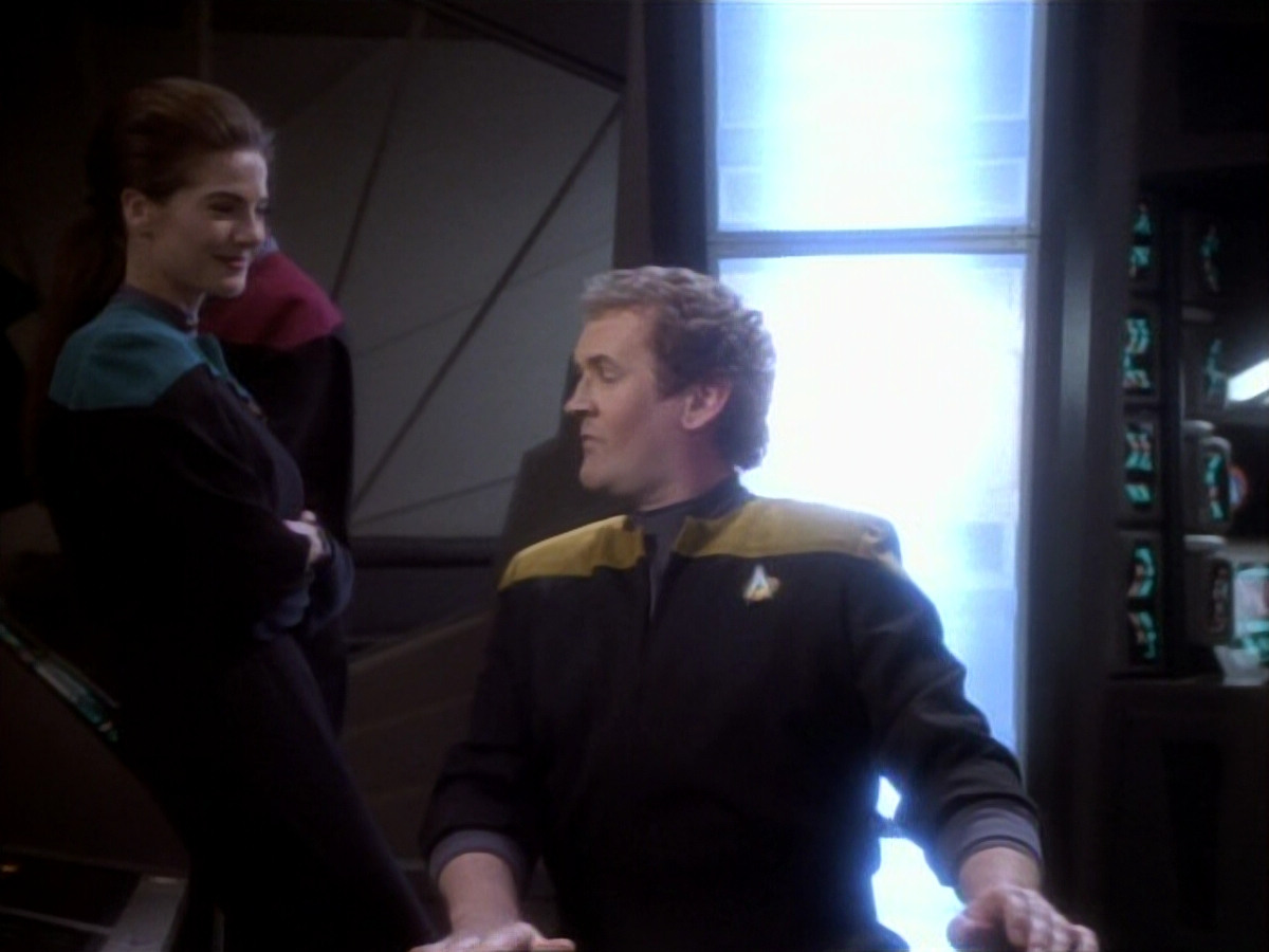 extant_StarTrekDS9_1x17-TheForsaken_03733.jpg
