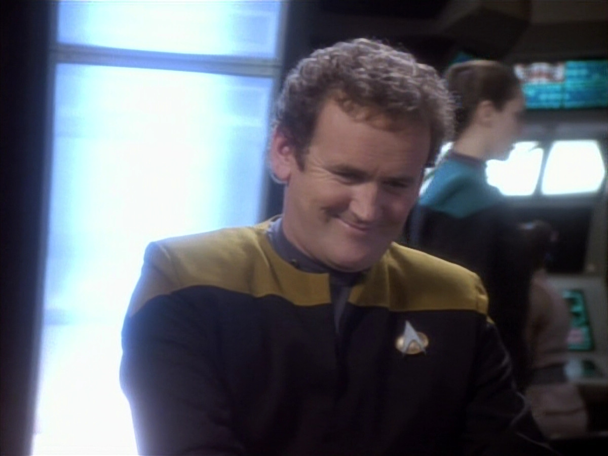 extant_StarTrekDS9_1x17-TheForsaken_03737.jpg